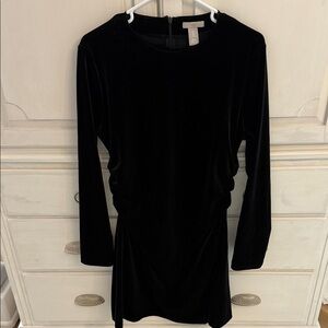 Elegant Black Velvet Mini Dress